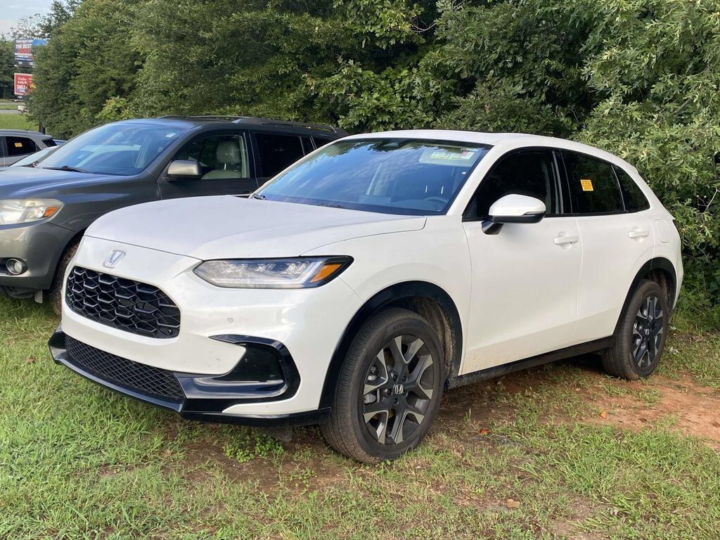 2026 Honda HR-V AWD EX-L — photo 1 of 7