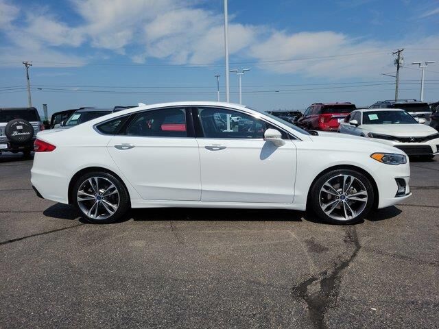 2019 Ford Fusion Titanium — photo 1 of 1