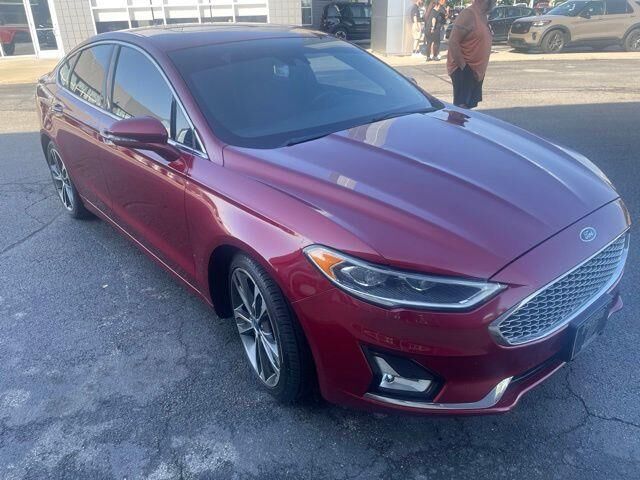 2019 Ford Fusion Titanium — photo 1 of 13