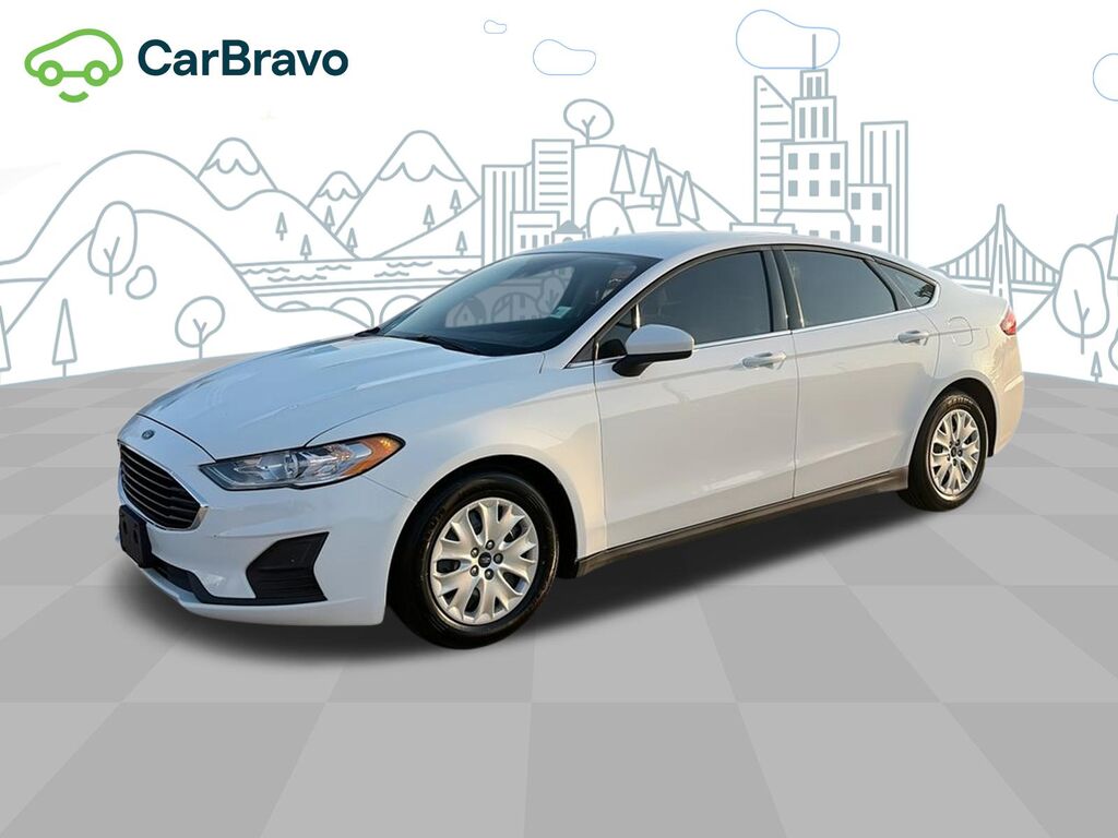 2020 Ford Fusion S — photo 1 of 7