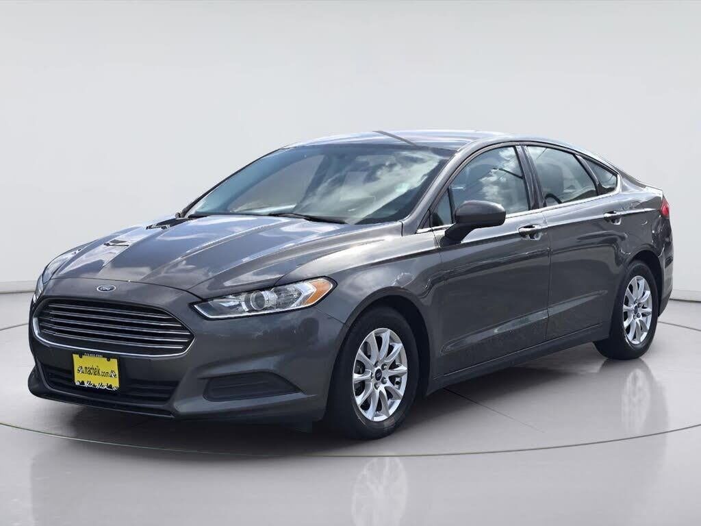 2016 Ford Fusion S — photo 1 of 1