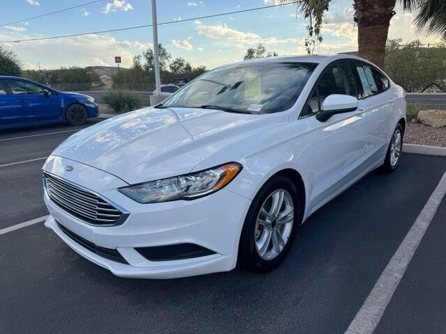 2018 Ford Fusion SE — photo 1 of 12