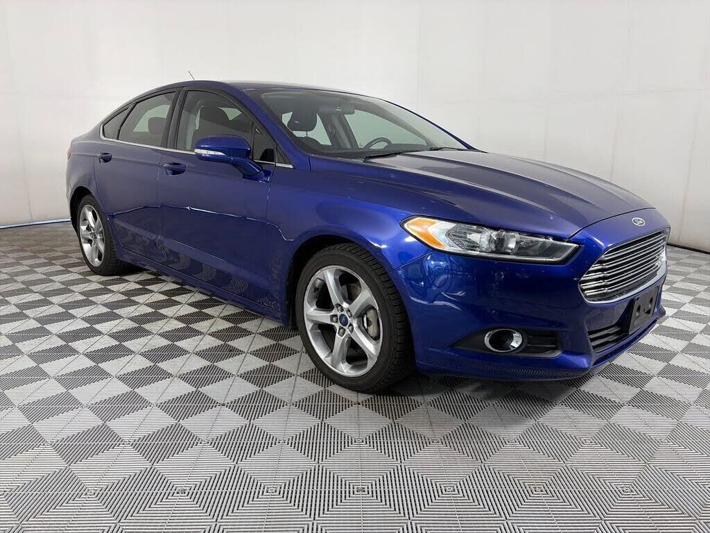 2016 Ford Fusion SE — photo 1 of 1