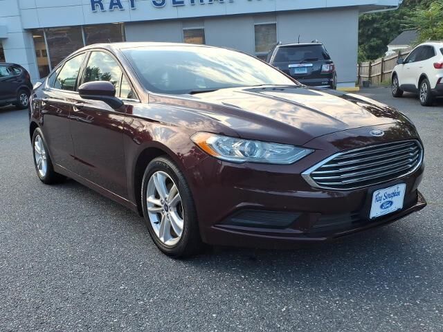 2018 Ford Fusion SE — photo 1 of 13