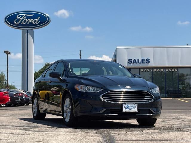 2020 Ford Fusion SE