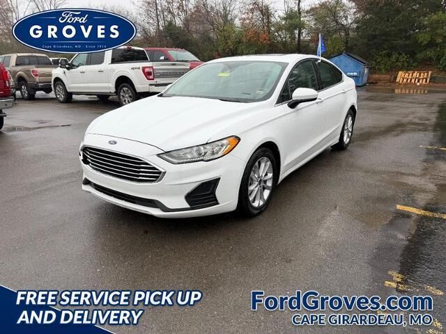 2020 Ford Fusion SE