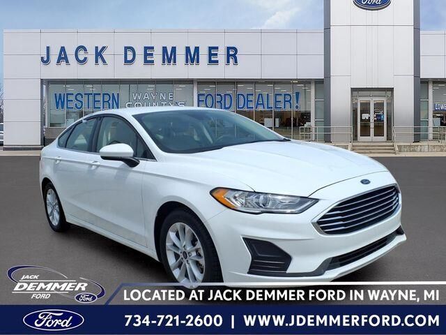 2020 Ford Fusion SE