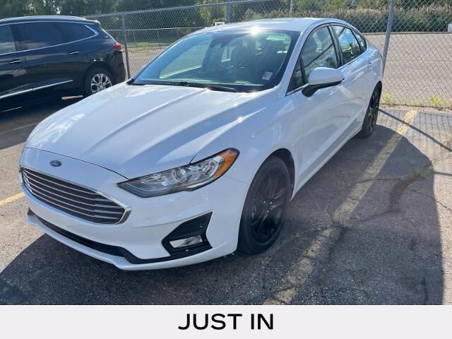 2020 Ford Fusion SE