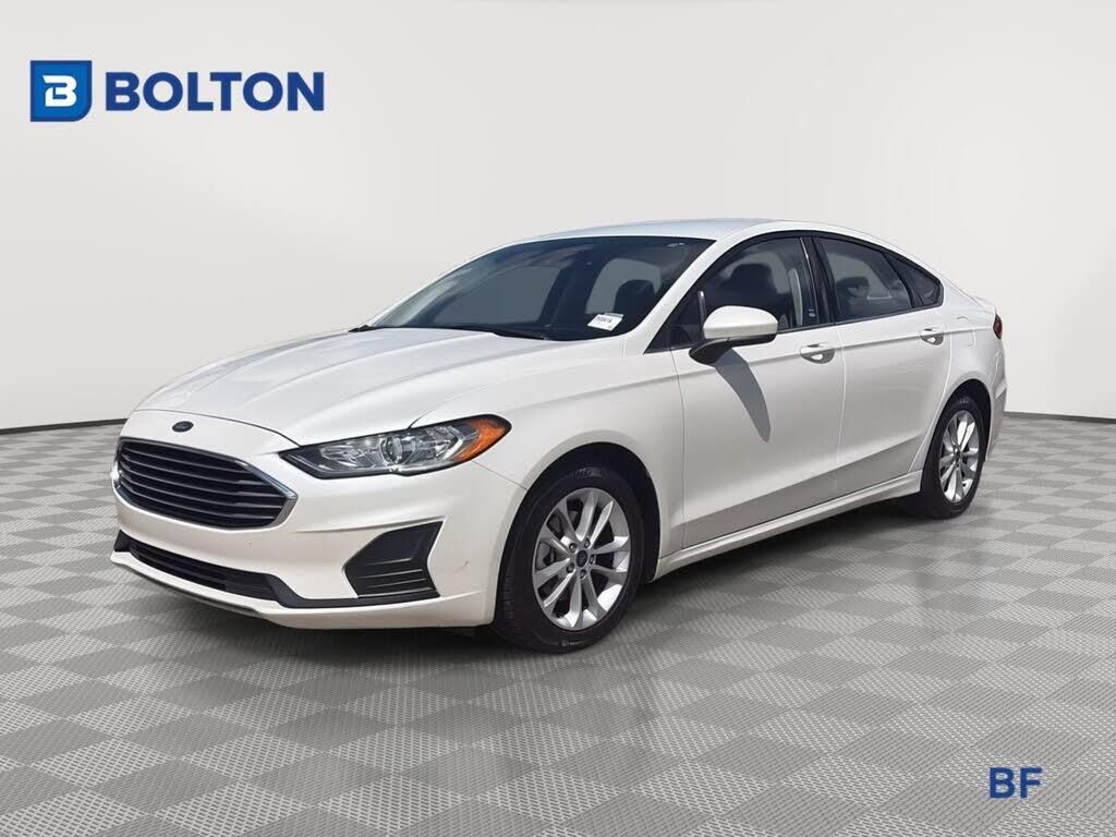 2020 Ford Fusion SE — photo 1 of 1