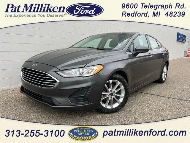 2020 Ford Fusion SE