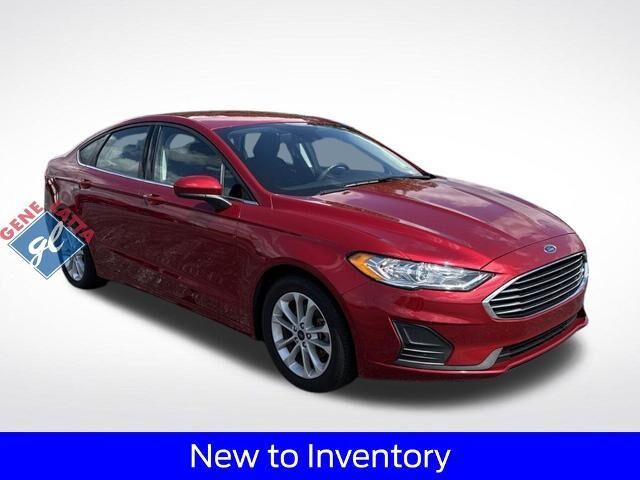2020 Ford Fusion SE
