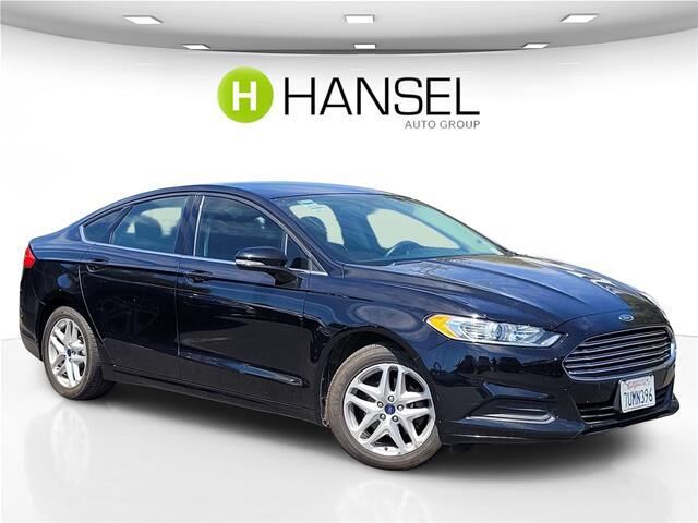 2016 Ford Fusion SE — photo 1 of 10