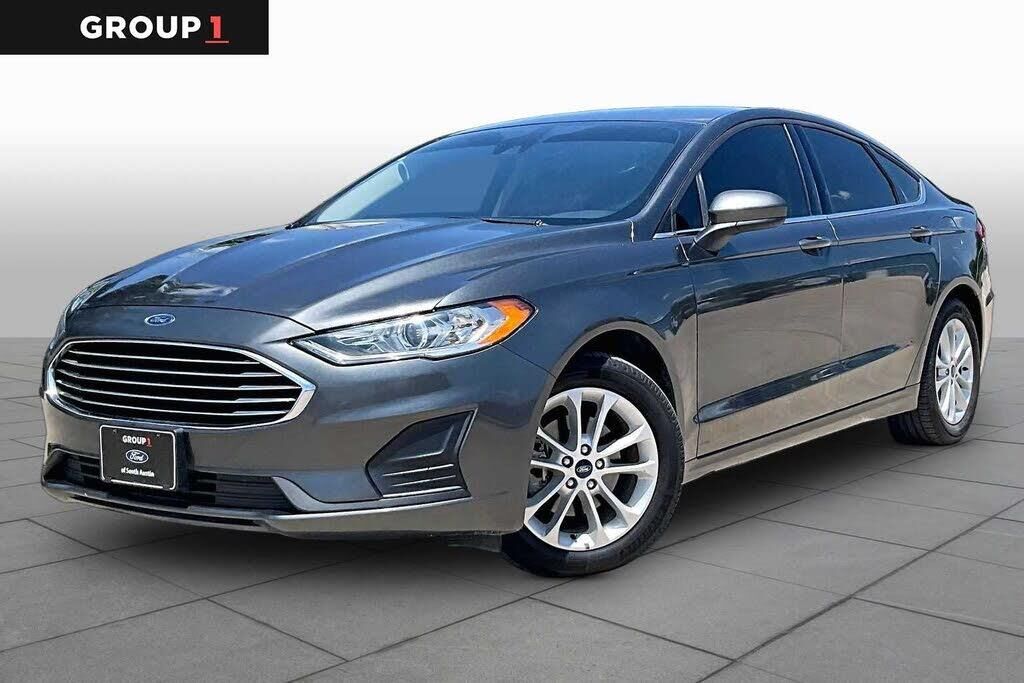 2019 Ford Fusion SE — photo 1 of 2