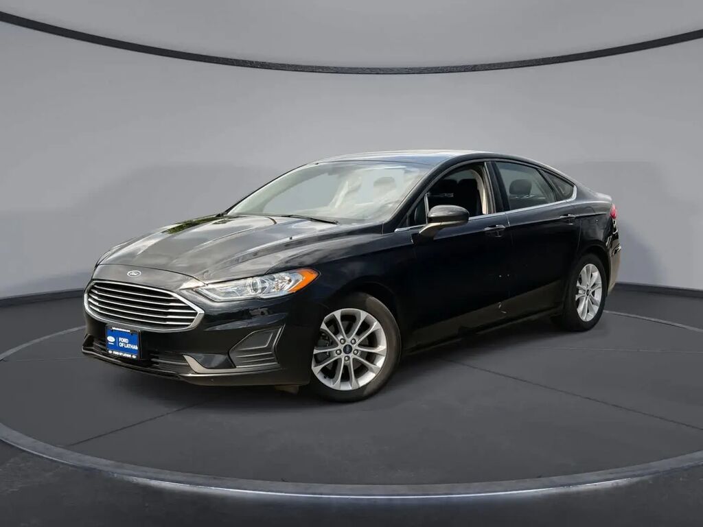 2019 Ford Fusion SE — photo 1 of 13