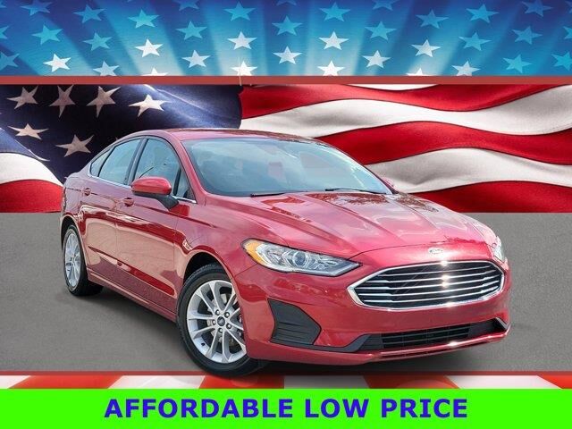 2020 Ford Fusion SE