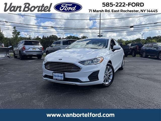2020 Ford Fusion SE