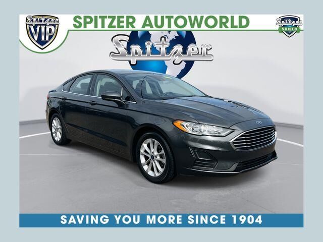2020 Ford Fusion SE