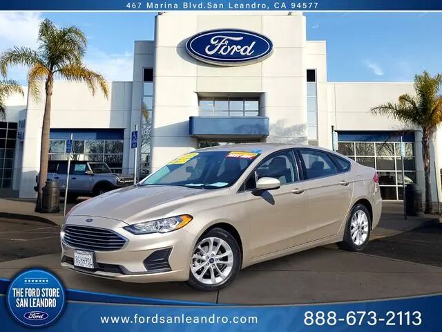 2019 Ford Fusion SE — photo 1 of 13