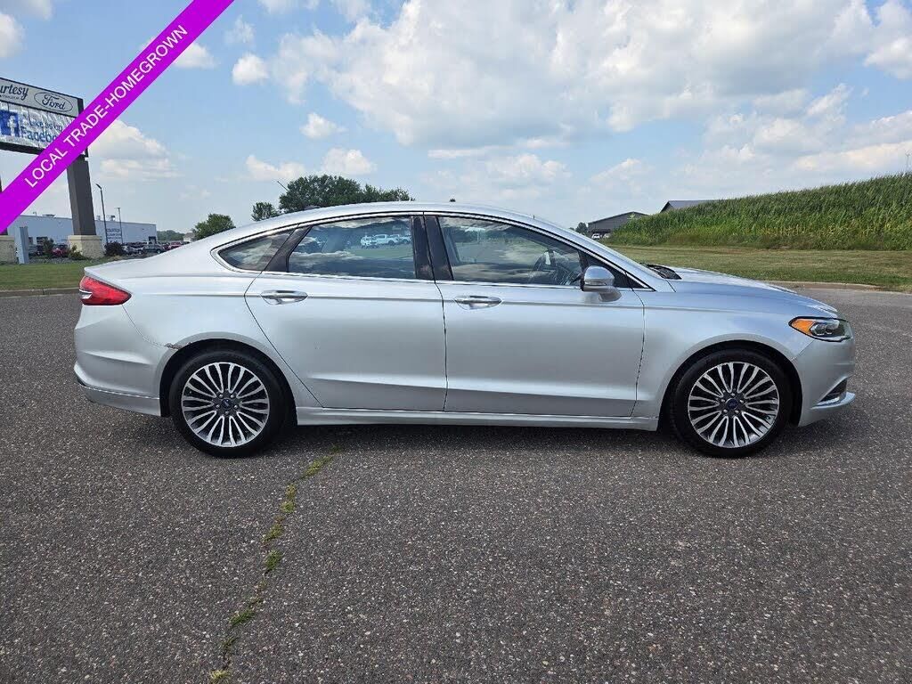 2018 Ford Fusion SE — photo 1 of 1