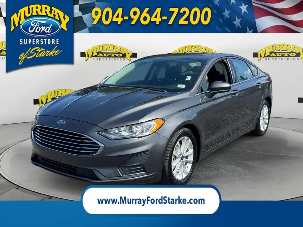 2020 Ford Fusion SE — photo 1 of 11