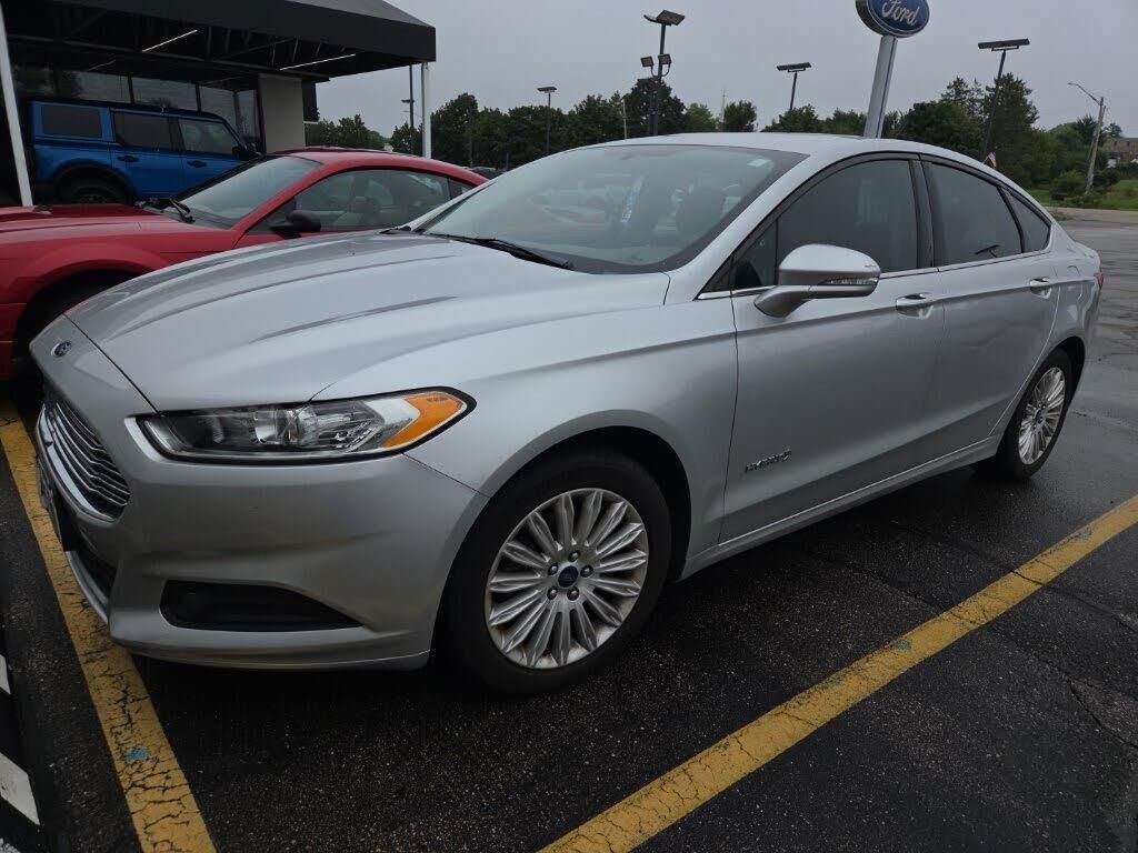 2014 Ford Fusion Hybrid SE — photo 1 of 1