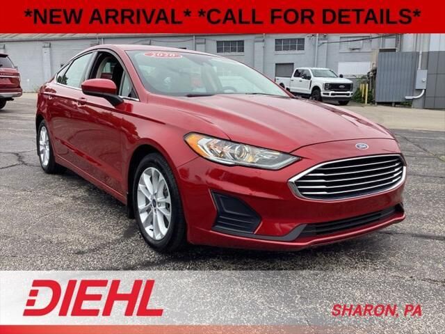 2020 Ford Fusion Hybrid SE — photo 1 of 13