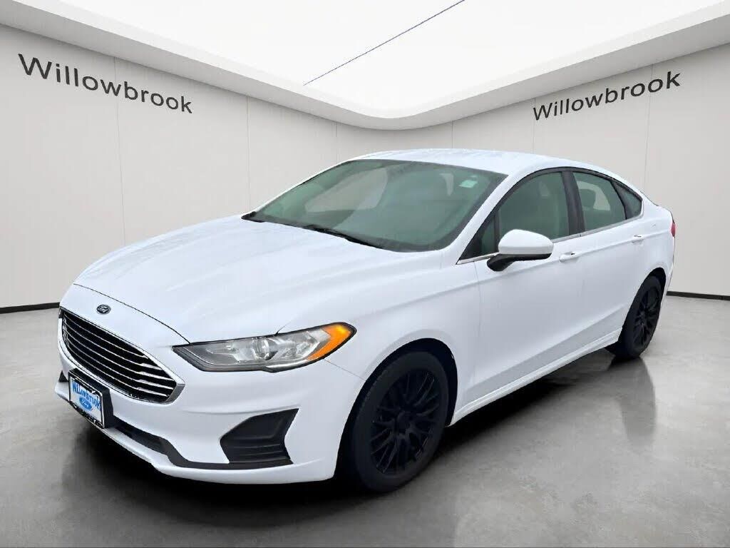 2019 Ford Fusion Hybrid SE — photo 1 of 1