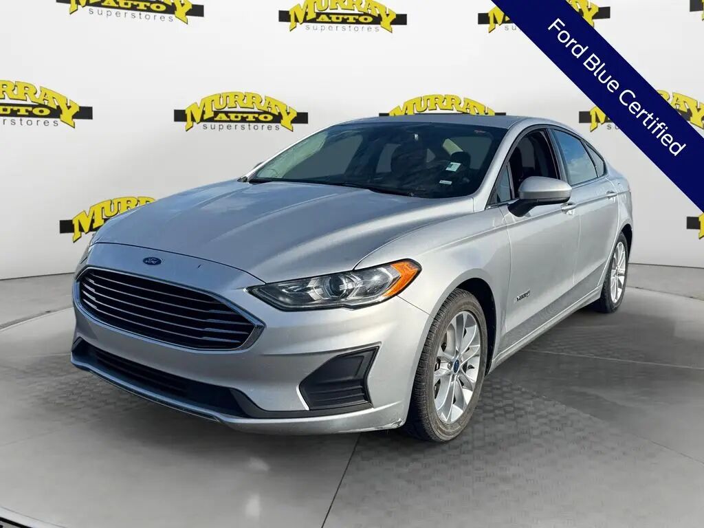 2019 Ford Fusion Hybrid SE — photo 1 of 1