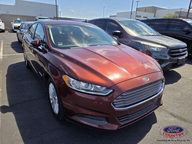 2016 Ford Fusion Hybrid SE