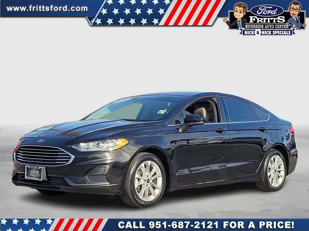 2020 Ford Fusion Hybrid SE — photo 1 of 1