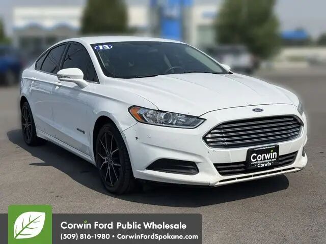 2013 Ford Fusion Hybrid SE — photo 1 of 13