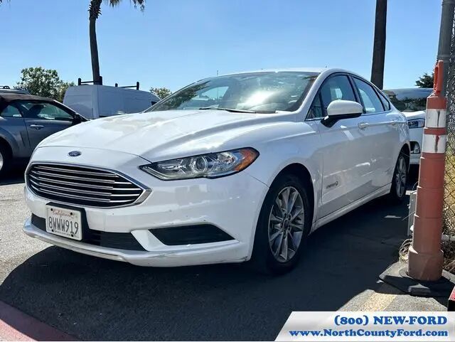 2017 Ford Fusion Hybrid SE