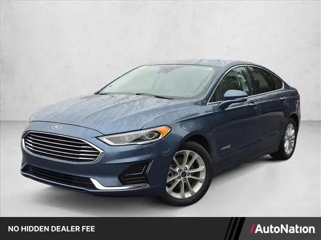 2019 Ford Fusion Hybrid SEL — photo 1 of 13