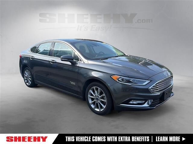 2017 Ford Fusion Energi SE Luxury — photo 1 of 13
