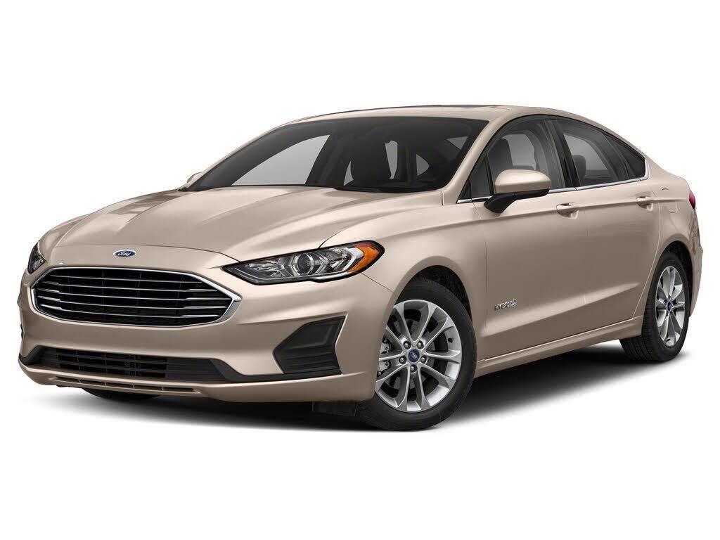 2019 Ford Fusion Hybrid Titanium — photo 1 of 1