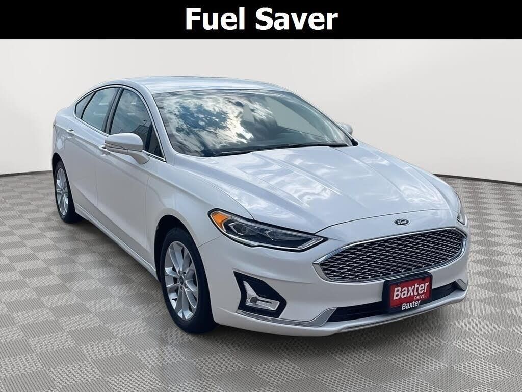 2019 Ford Fusion Energi Titanium — photo 1 of 1