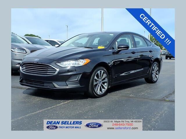 2020 Ford Fusion SE
