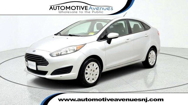 2017 Ford Fiesta S — photo 1 of 1