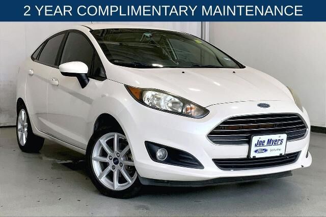 2019 Ford Fiesta SE — photo 1 of 13