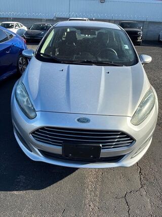 2017 Ford Fiesta SE — photo 1 of 1