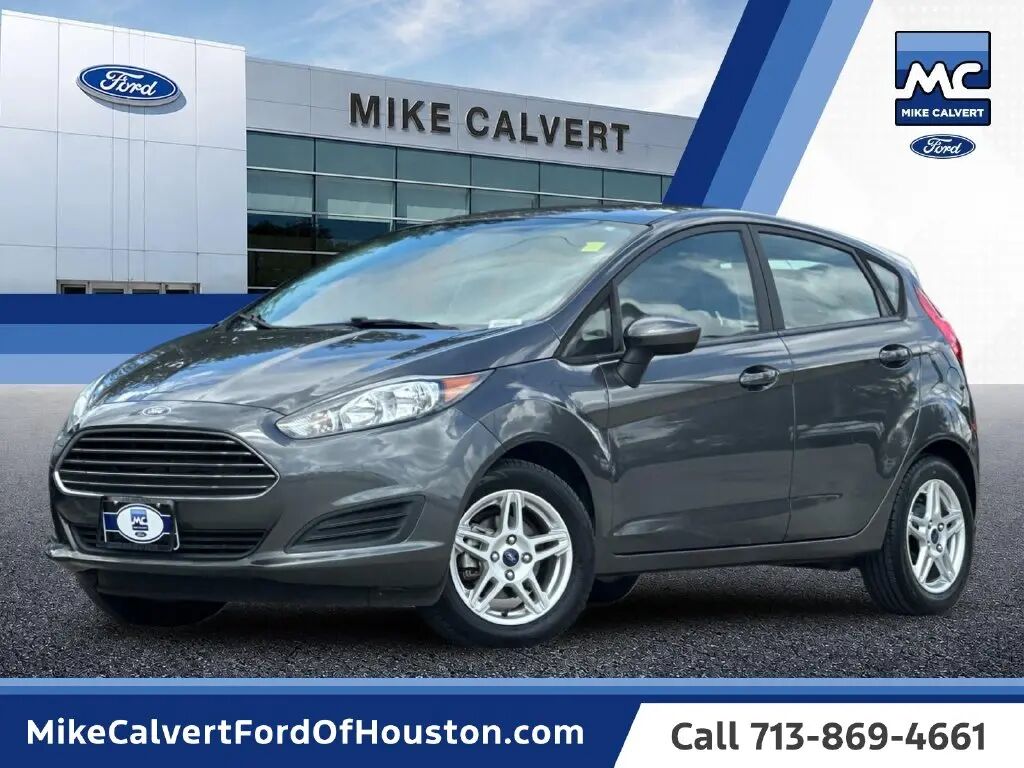 2018 Ford Fiesta SE — photo 1 of 13