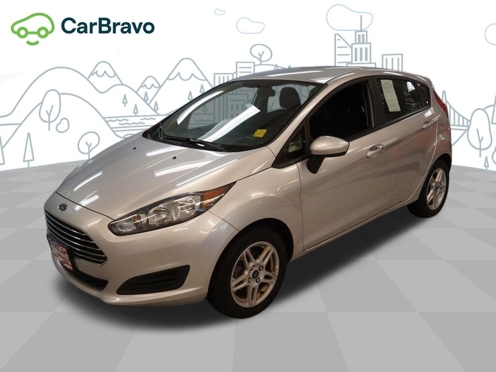 2018 Ford Fiesta SE — photo 1 of 6