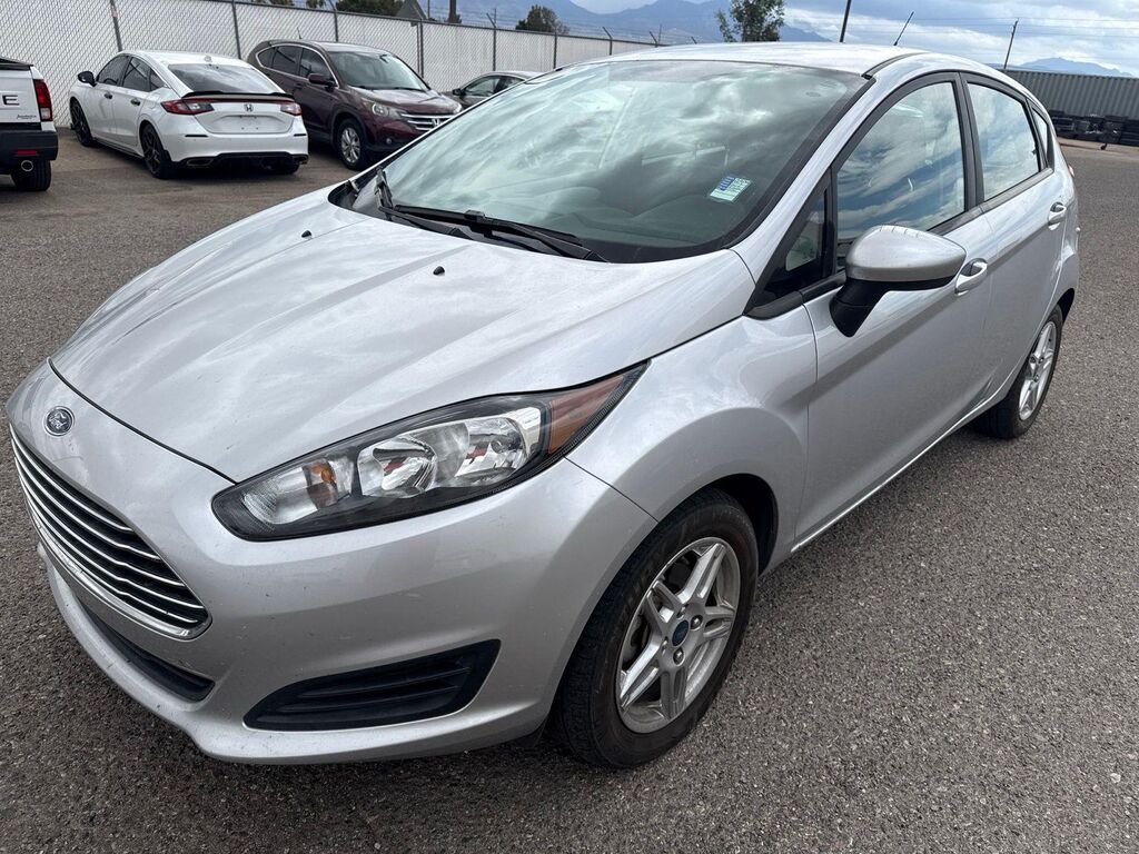 2019 Ford Fiesta SE — photo 1 of 9