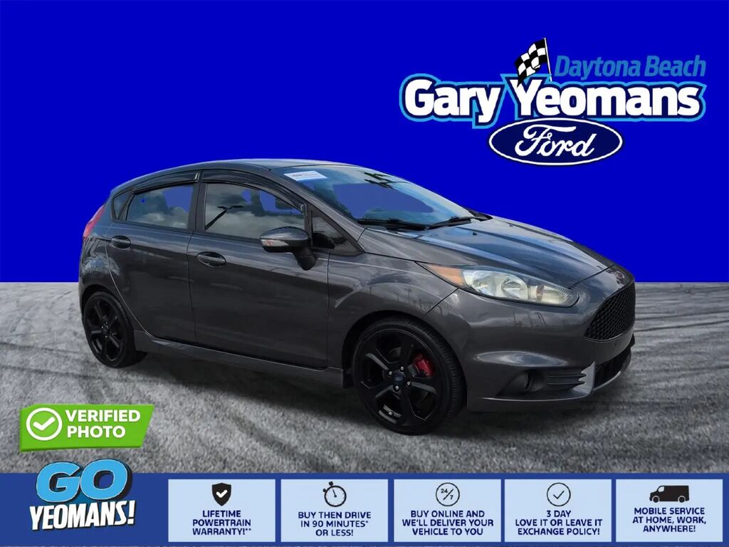 2017 Ford Fiesta ST — photo 1 of 13