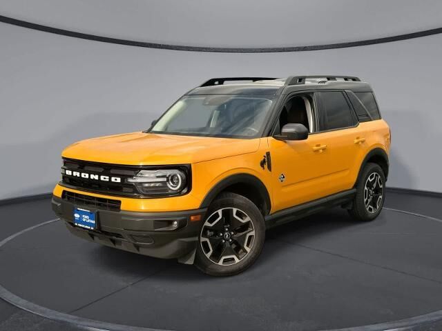2022 Ford Bronco Sport Outer Banks — photo 1 of 3