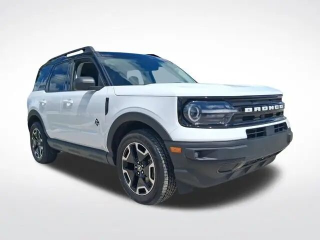 2023 Ford Bronco Sport Outer Banks — photo 1 of 13
