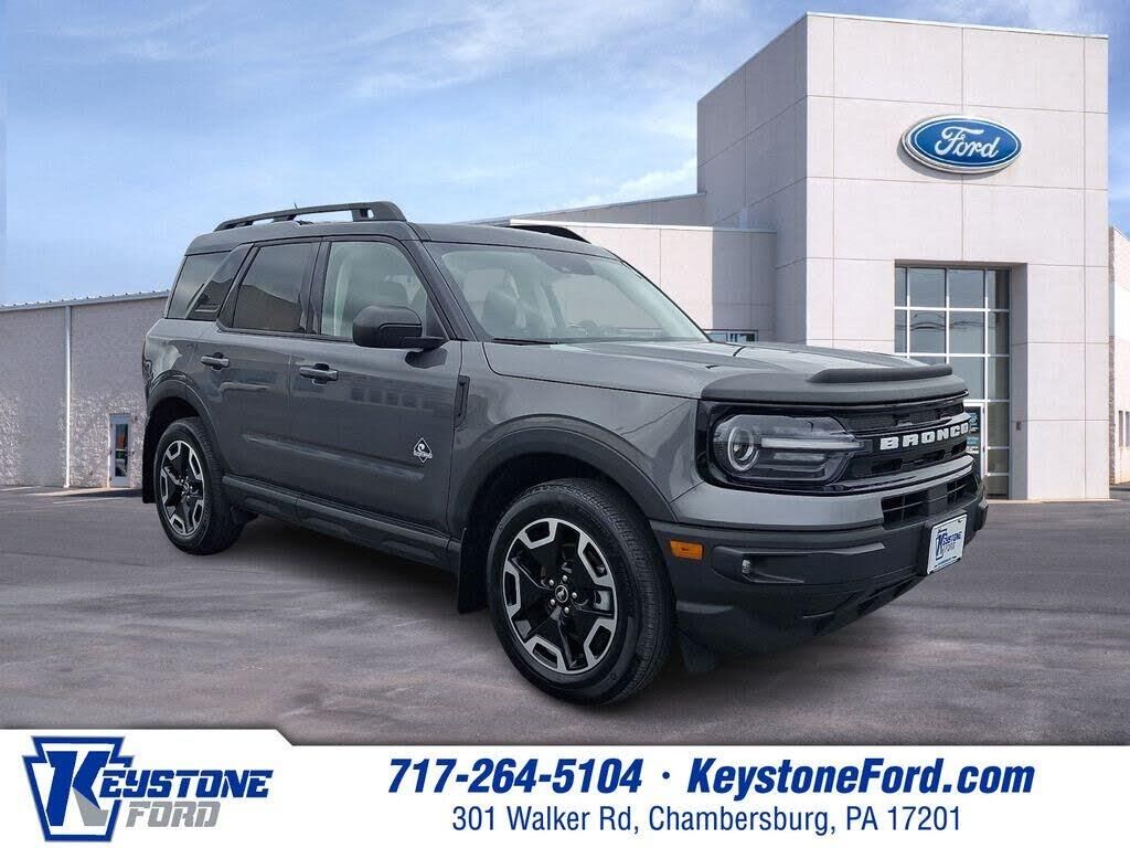 2024 Ford Bronco Sport Outer Banks — photo 1 of 1