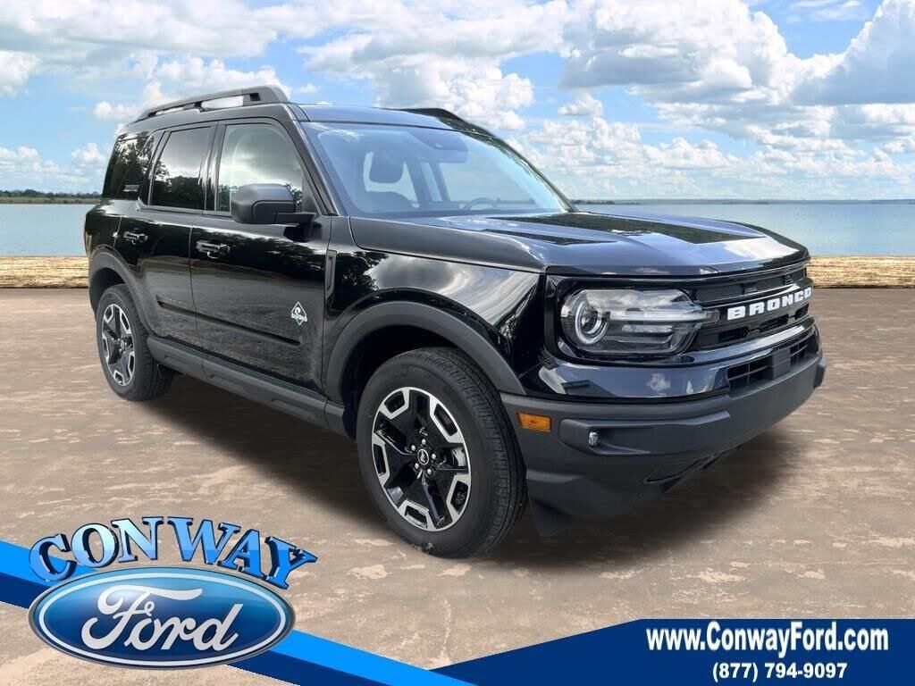 2023 Ford Bronco Sport Outer Banks — photo 1 of 1