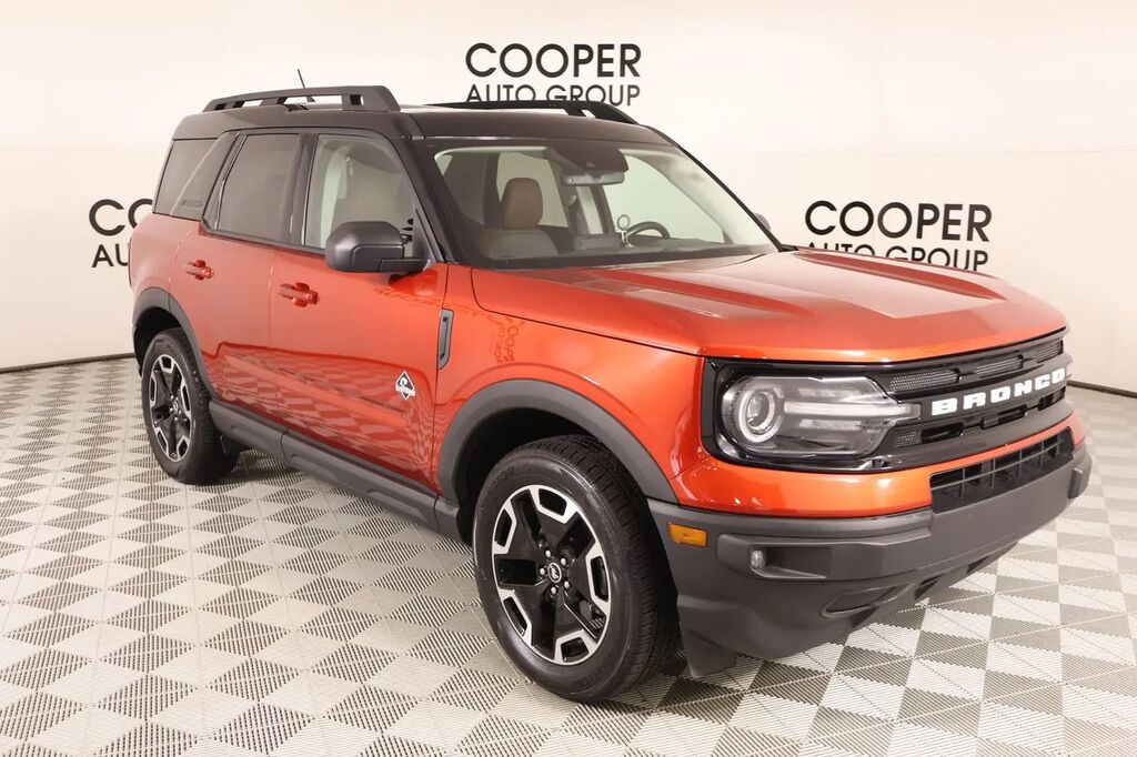 2023 Ford Bronco Sport Outer Banks — photo 1 of 13