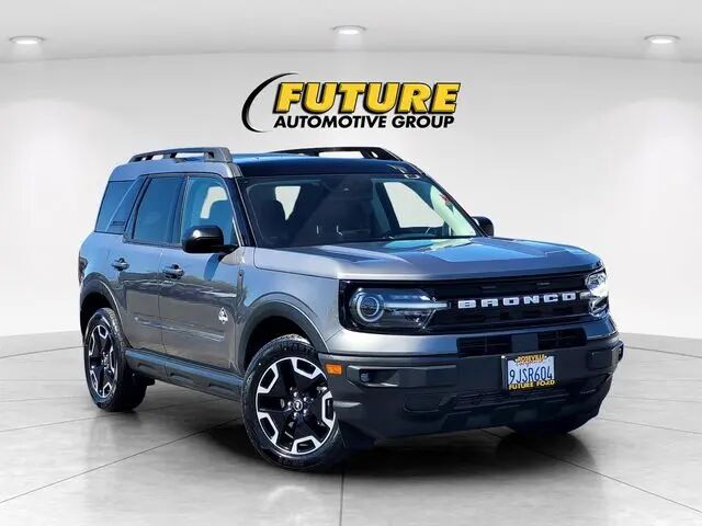 2023 Ford Bronco Sport Outer Banks — photo 1 of 13